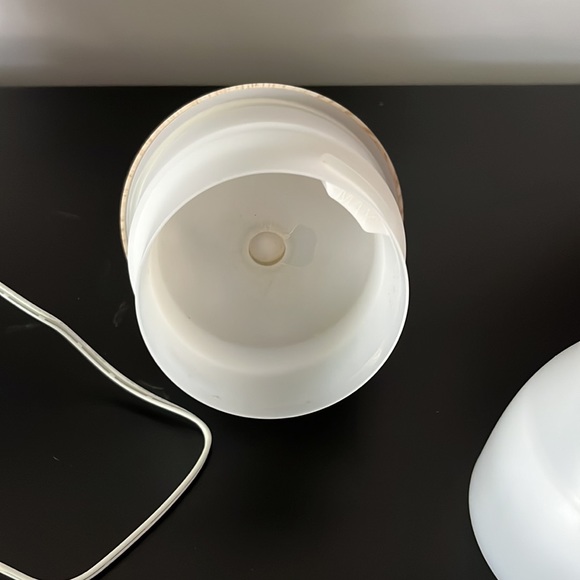 Essential Oils/Oil Diffuser - Picture 5 of 5